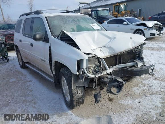2004 GMC Envoy XL SLE with VIN 1GKET16S046229037, listed as a IAAI auction lot 41369595 with 178,729 mi miles. Bid and sale history available at carsss.com. Image 1.