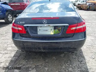 2011 Mercedes-Benz E-Class E 350 with VIN WDDKJ5GB6BF077956, listed as a IAAI auction lot 40459053 with 65,199 mi miles. Bid and sale history available at carsss.com. Image 17.