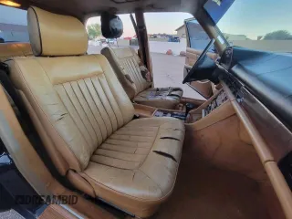 1988 Mercedes-Benz 420 with VIN WDBCA35D5JA396542, listed as a Copart auction lot 82494144 with 160,735 mi miles and Clean Title. Bid and sale history available at carsss.com. Image 5.