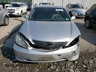 2005 Toyota Camry LE z VIN 4T1BE30K85U569235, wystawiony jako Copart lot #60223665 z przebiegiem 207 341 mil mil oraz Szkoda całkowita • Salvage title. Historia ofert i sprzedaży dostępna na DreamBid. Obrazek 5.