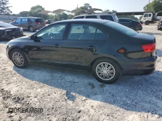 2012 Volkswagen Jetta SE z VIN 3VWDX7AJXCM421946, wystawiony jako Copart lot #62130895 z przebiegiem 133 567 mil mil oraz Szkoda całkowita • Salvage title. Historia ofert i sprzedaży dostępna na DreamBid. Obrazek 2.