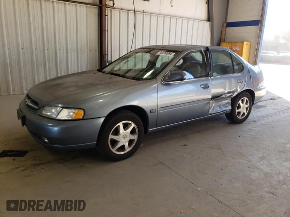 1999 Nissan Altima XE with VIN 1N4DL01D7XC224892, listed as a Copart auction lot 76010084 with 287,830 mi miles and Clean Title. Bid and sale history available at carsss.com. Image 1.