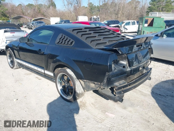 2007 Ford Mustang Deluxe with VIN 1ZVHT80N475294839, listed as a IAAI auction lot 41672089 with 178,938 mi miles and . Bid and sale history available at DreamBid. Image 3.