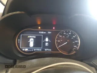 2025 Nissan Versa SV с VIN 3N1CN8EV1SL840895, выставлен на аукционе Copart как лот 61003515 с пробегом 6 277 миль миль и Чистый • Clean title. История ставок и продаж доступна на DreamBid. Изображение 9.