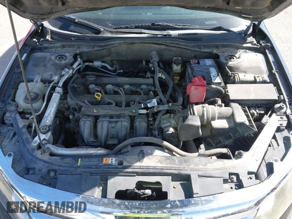 2011 Ford Fusion SE with VIN 3FAHP0HA8BR232236, listed as a IAAI auction lot 41819322 with 196,339 mi miles. Bid and sale history available at carsss.com. Image 10.