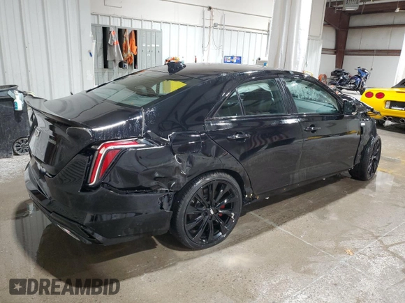 2022 Cadillac CT4-V z VIN 1G6DH5RLXN0112285, wystawiony jako Copart lot #52900265 z przebiegiem Nie podano mil oraz Szkody całkowita. Historia ofert i sprzedaży dostępna na DreamBid. Obrazek 3.