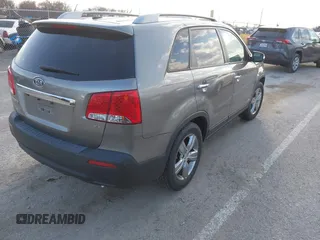 2012 Kia Sorento EX with VIN 5XYKUCA63CG300289, listed as a IAAI auction lot 41751407 with 141,310 mi miles. Bid and sale history available at carsss.com. Image 4.