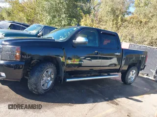 2011 Chevrolet Silverado 1500 LTZ with VIN 3GCPKTE3XBG303427, listed as a IAAI auction lot 40512927 with 211,198 mi miles and . Bid and sale history available at DreamBid. Image 14.