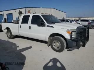 2015 Ford F-250 XL z VIN 1FT7W2A68FEA29317, wystawiony jako Copart lot #48425845 z przebiegiem 335 979 mil mil oraz Czysty tytuł • Clean title. Historia ofert i sprzedaży dostępna na DreamBid. Obrazek 4.