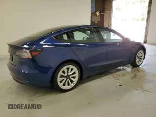 2022 Tesla Model 3 z VIN 5YJ3E1EA1NF185917, wystawiony jako Copart lot #59170725 z przebiegiem 151 149 mil mil oraz Czysty tytuł • Clean title. Historia ofert i sprzedaży dostępna na DreamBid. Obrazek 3.