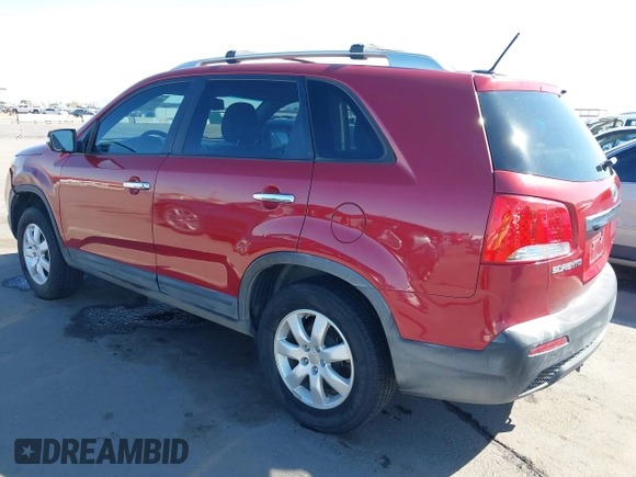 2011 Kia Sorento LX with VIN 5XYKT4A15BG026377, listed as a IAAI auction lot 41826450 with 152,169 mi miles. Bid and sale history available at carsss.com. Image 3.