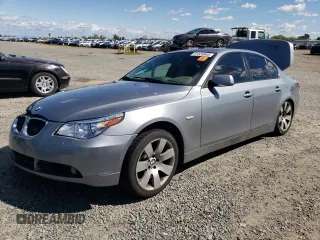 2004 BMW 5 Series 530i z VIN WBANA73554B047616, wystawiony jako Copart lot #51526945 z przebiegiem 217 200 mil mil oraz Szkoda całkowita • Salvage title. Historia ofert i sprzedaży dostępna na DreamBid. Obrazek 1.