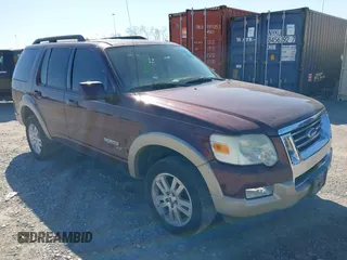 2008 Ford Explorer Eddie Bauer with VIN 1FMEU64EX8UA10750, listed as a IAAI auction lot 41705406 with 230,506 mi miles. Bid and sale history available at carsss.com. Image 1.