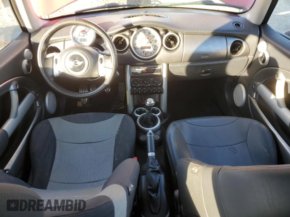 2003 MINI Hardtop S with VIN WMWRE33433TD64067, listed as a Copart auction lot 42572405 with 182,294 mi miles and Salvage Title. Bid and sale history available at DreamBid. Image 8.