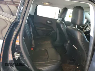 2018 Jeep Compass Latitude z VIN 3C4NJDBB2JT232824, wystawiony jako Copart lot #58095455 z przebiegiem 61 917 mil mil oraz Szkoda całkowita • Salvage title. Historia ofert i sprzedaży dostępna na DreamBid. Obrazek 10.