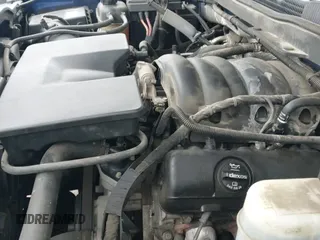 2014 Chevrolet Silverado 1500 LT z VIN 1GCRCREHXEZ221688, wystawiony jako IAAI lot #42222644 z przebiegiem 184 674 mil mil oraz . Historia ofert i sprzedaży dostępna na DreamBid. Obrazek 19.