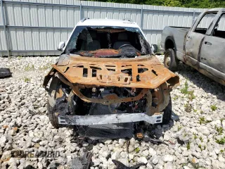2022 GMC Terrain SLT with VIN 3GKALVEVXNL266203, listed as a Copart auction lot 60783525 with Not provided miles and Salvage title. Bid and sale history available at DreamBid. Image 5.