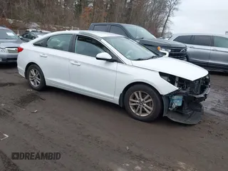 2016 Hyundai Sonata Eco z VIN 5NPE24AA7GH416557, wystawiony jako IAAI lot #41521264 z przebiegiem 119 909 mil mil oraz . Historia ofert i sprzedaży dostępna na DreamBid. Obrazek 1.