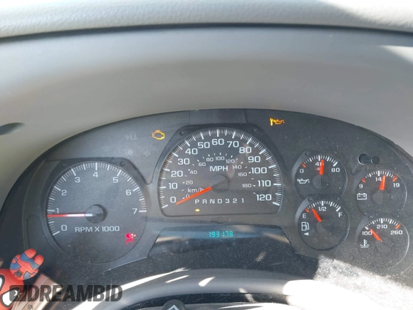 2007 Chevrolet TrailBlazer LS with VIN 1GNDT13S472288929, listed as a IAAI auction lot 42155584 with 193,178 mi miles and . Bid and sale history available at DreamBid. Image 7.