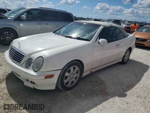2003 Mercedes-Benz CLK-Class 3.2L with VIN WDBLK65G73T135929, listed as a Copart auction lot 76175704 with 114,677 mi miles and Salvage Title. Bid and sale history available at carsss.com. Image 1.