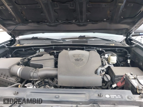 2018 Toyota Tacoma SR5 with VIN 5TFAZ5CNXJX066952, listed as a IAAI auction lot 41894562 with 141,818 mi miles and . Bid and sale history available at DreamBid. Image 10.