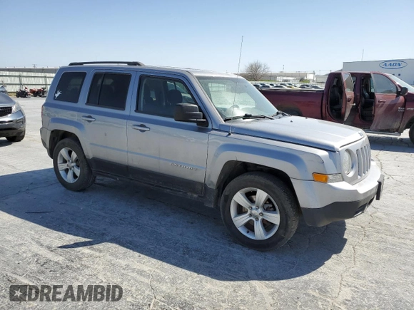 2016 Jeep Patriot Latitude with VIN 1C4NJPFA9GD648001, listed as a Copart auction lot 50245055 with 161,702 mi miles and Clean title. Bid and sale history available at DreamBid. Image 4.