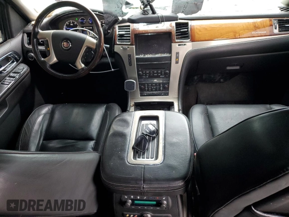 2013 Cadillac Escalade Platinum Edition with VIN 1GYS4DEF8DR133652, listed as a Copart auction lot 79134744 with 0 mi miles and Salvage Title. Bid and sale history available at carsss.com. Image 8.