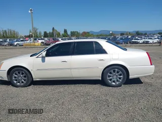 2008 Cadillac DTS 1SC with VIN 1G6KD57YX8U209792, listed as a IAAI auction lot 42003838 with 113,026 mi miles and . Bid and sale history available at carsss.com. Image 14.