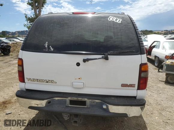 2001 GMC Yukon XL SLT with VIN 3GKEC16T91G260306, listed as a Copart auction lot 59807334 with 358,012 mi miles and Clean Title. Bid and sale history available at carsss.com. Image 6.