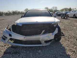 2013 Mercedes-Benz C 250 с VIN WDDGJ4HB9DG010716, выставлен на аукционе Copart как лот 54128125 с пробегом 137 915 миль миль и Списание • Salvage title. История ставок и продаж доступна на DreamBid. Изображение 5.