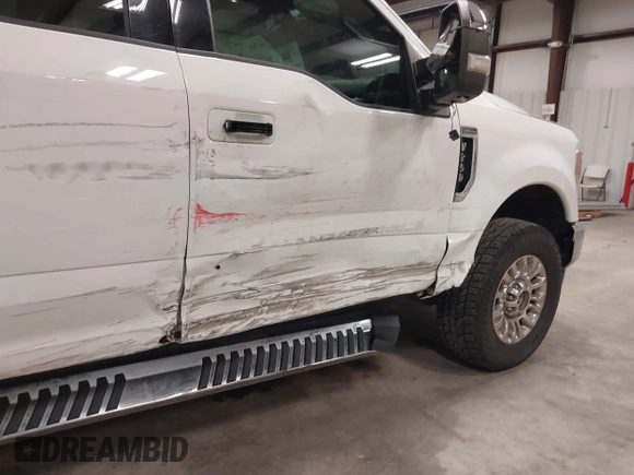 2020 Ford F-250 XL z VIN 1FT7W2B65LED67610, wystawiony jako IAAI lot #41288173 z przebiegiem 160 730 mil mil oraz . Historia ofert i sprzedaży dostępna na DreamBid. Obrazek 20.