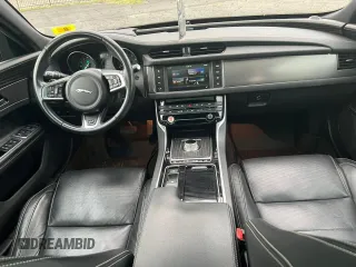 2016 Jaguar XF S with VIN SAJBM4BV0GCY13846, listed as a Copart auction lot 80396964 with 104,657 mi miles and Clean Title. Bid and sale history available at carsss.com. Image 9.