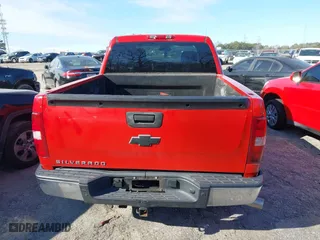 2009 Chevrolet Silverado 1500 LS with VIN 3GCEC13C39G120599, listed as a IAAI auction lot 41647089 with 201,828 mi miles. Bid and sale history available at carsss.com. Image 16.