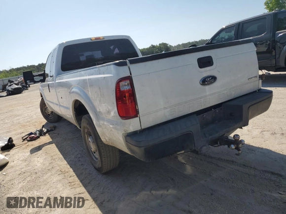 2015 Ford F-250 XLT z VIN 1FT7X2A64FED03898, wystawiony jako Copart lot #55018545 z przebiegiem Nie podano mil oraz Szkoda całkowita • Salvage title. Historia ofert i sprzedaży dostępna na DreamBid. Obrazek 3.