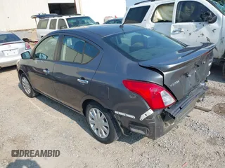 2019 Nissan Versa SV z VIN 3N1CN7AP8KL852236, wystawiony jako IAAI lot #42393900 z przebiegiem 87 340 mil mil oraz . Historia ofert i sprzedaży dostępna na DreamBid. Obrazek 3.
