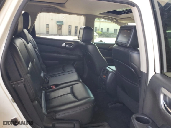 2017 Nissan Pathfinder S with VIN 5N1DR2MM6HC600043, listed as a Copart auction lot 52933735 with 160,750 mi miles and Clean Title. Bid and sale history available at carsss.com. Image 10.