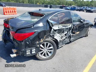 2015 Infiniti Q50 Premium with VIN JN1BV7AR0FM407577, listed as a IAAI auction lot 40191466 with 94,239 mi miles. Bid and sale history available at carsss.com. Image 4.