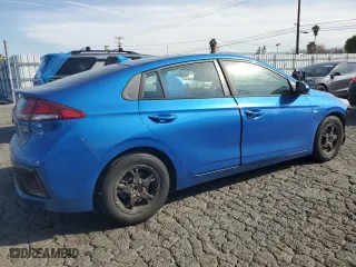 2018 Hyundai Ioniq Hybrid Blue with VIN KMHC65LCXJU090035, listed as a Copart auction lot 52071845 with 92,631 mi miles and Salvage Title. Bid and sale history available at carsss.com. Image 3.