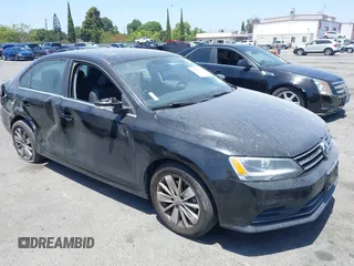 2015 Volkswagen Jetta SE with VIN 3VWD07AJ1FM284890, listed as a IAAI auction lot 42328592 with 92,880 mi miles and . Bid and sale history available at DreamBid. Image 1.