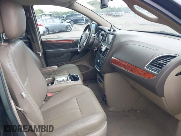 2016 Chrysler Town & Country Touring with VIN 2C4RC1BG6GR147583, listed as a IAAI auction lot 42178958 with 149,404 mi miles and . Bid and sale history available at DreamBid. Image 5.