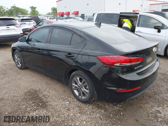 2018 Hyundai Elantra SEL z VIN KMHD84LF2JU492179, wystawiony jako IAAI lot #41883084 z przebiegiem 39 642 mil mil oraz . Historia ofert i sprzedaży dostępna na DreamBid. Obrazek 3.