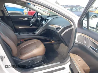 2016 Lincoln MKZ with VIN 3LN6L2GK1GR600746, listed as a IAAI auction lot 41999396 with 96,416 mi miles and . Bid and sale history available at DreamBid. Image 5.