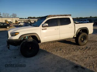 2020 Toyota Tacoma SR5 with VIN 5TFCZ5AN7LX238983, listed as a Copart auction lot 49247425 with 39,469 mi miles and Clean title. Bid and sale history available at DreamBid. Image 1.