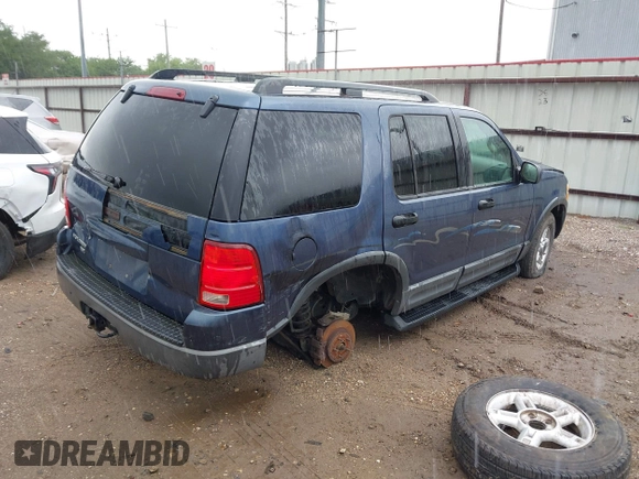 2003 Ford Explorer XLT with VIN 1FMZU73K73ZA63805, listed as a IAAI auction lot 42217052 with 266,219 mi miles and . Bid and sale history available at carsss.com. Image 4.