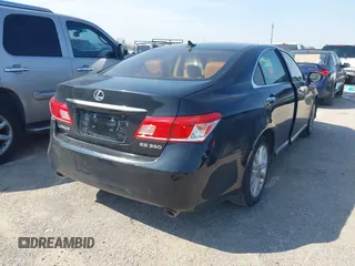 2010 Lexus ES 330 z VIN JTHBK1EGXA2349928, wystawiony jako IAAI lot #41678276 z przebiegiem 222 535 mil mil oraz . Historia ofert i sprzedaży dostępna na DreamBid. Obrazek 4.