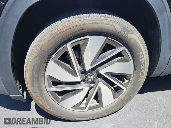 2024 Volkswagen Atlas SE with VIN 1V2HR2CA7RC565297, listed as a IAAI auction lot 42844488 with 24,398 mi miles and . Bid and sale history available at DreamBid. Image 56.