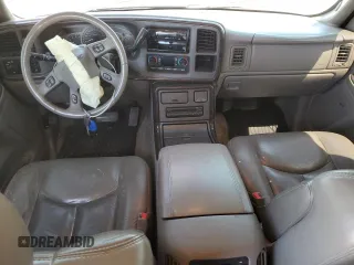 2005 GMC Sierra Denali z VIN 2GTEK63NX51254997, wystawiony jako Copart lot #58178244 z przebiegiem 180 531 mil mil oraz Szkody całkowita. Historia ofert i sprzedaży dostępna na DreamBid. Obrazek 8.