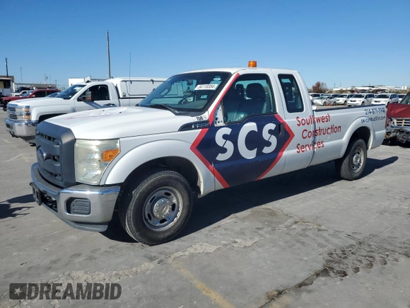 2013 Ford F-250 XL z VIN 1FT7X2A62DEB03759, wystawiony jako Copart lot #84110354 z przebiegiem 242 637 mil mil oraz Szkoda całkowita • Salvage title. Historia ofert i sprzedaży dostępna na DreamBid. Obrazek 1.
