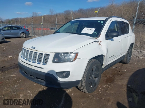2014 Jeep Compass Latitude with VIN 1C4NJDEB8ED622012, listed as a IAAI auction lot 41917126 with 143,065 mi miles. Bid and sale history available at carsss.com. Image 2.