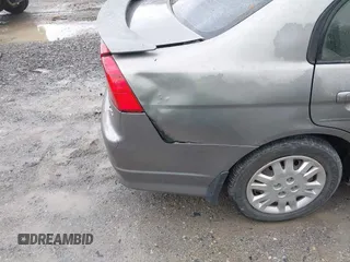 2004 Honda Civic LX z VIN 2HGES15584H517768, wystawiony jako IAAI lot #42233202 z przebiegiem 214 484 mil mil oraz . Historia ofert i sprzedaży dostępna na DreamBid. Obrazek 19.